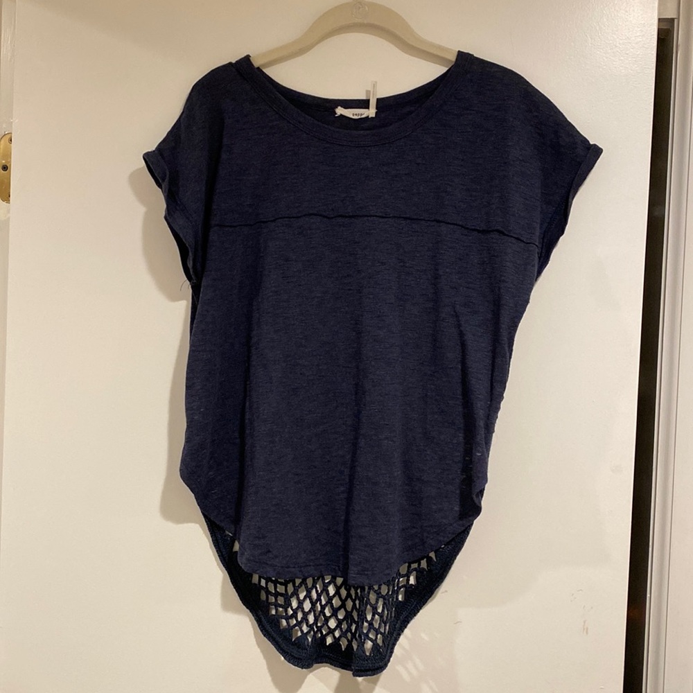 Blu Pepper | Top | T-shirt with crochet back